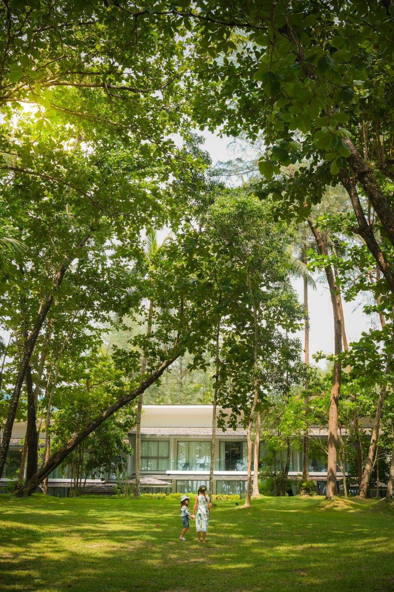 Avani Plus Khao Lak Resort Exterior foto