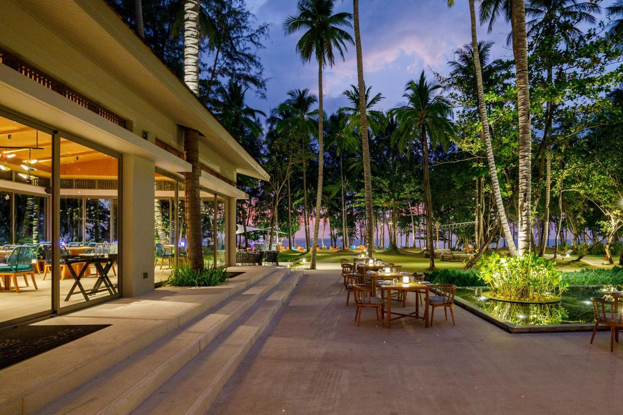Avani Plus Khao Lak Resort Exterior foto