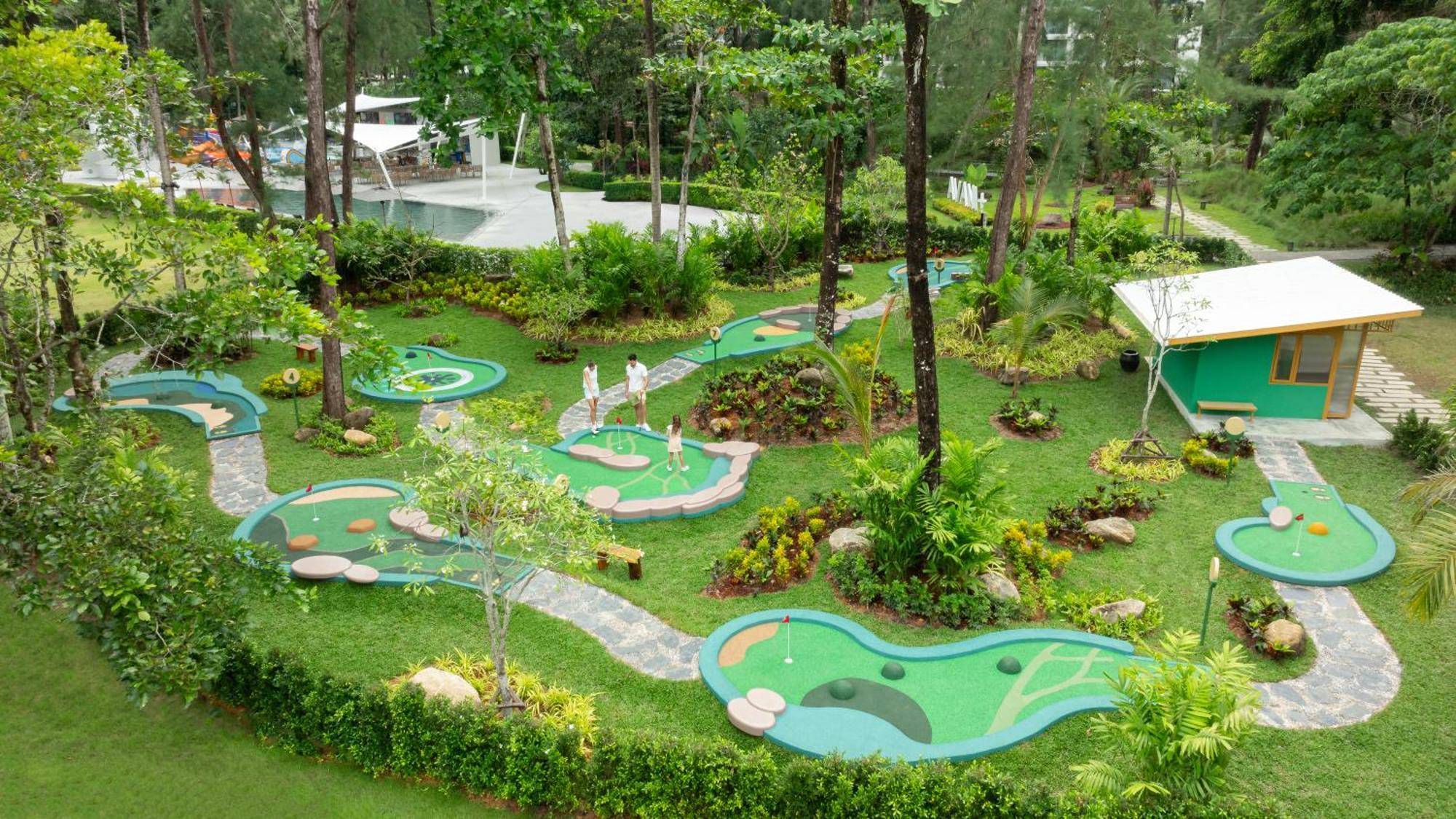 Avani Plus Khao Lak Resort Exterior foto